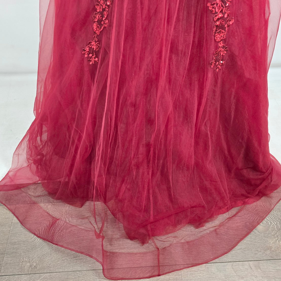 Monsini Burgundy Floral Horse Hair Hem Tulle Skirt Grad Dress Size 20