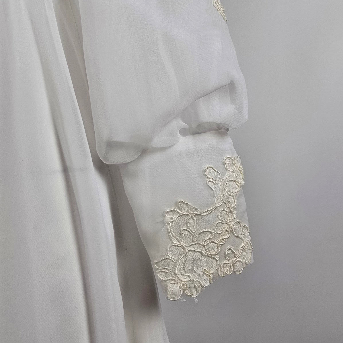 Vintage 1970s Boho White Lace Wedding Gown Size S