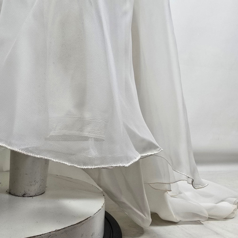 Vintage 1970s Boho White Lace Wedding Gown Size S