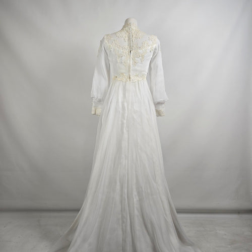 Vintage 1970s Boho White Lace Wedding Gown Size S