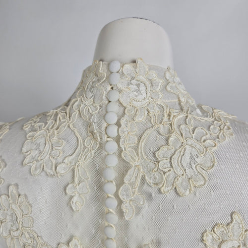Vintage 1970s Boho White Lace Wedding Gown Size S