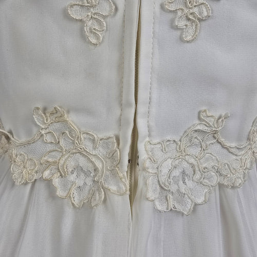 Vintage 1970s Boho White Lace Wedding Gown Size S