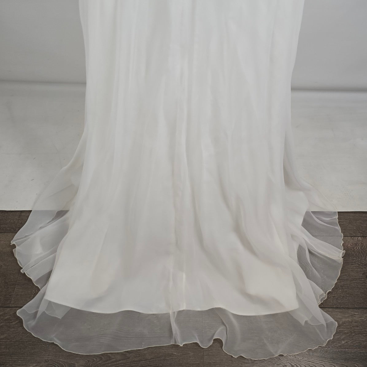 Vintage 1970s Boho White Lace Wedding Gown Size S