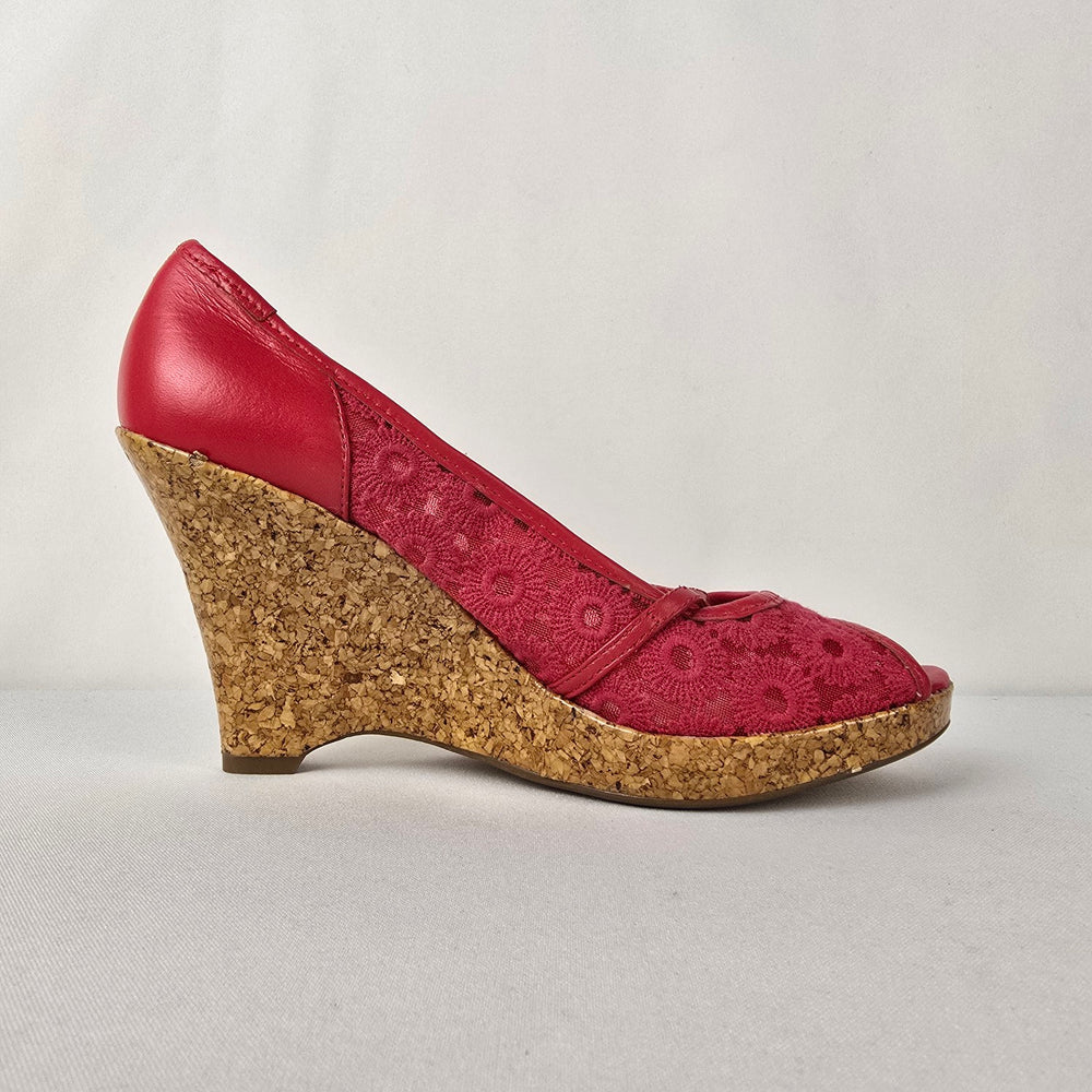 Report Red Flower Lace Peep Toe Wedge Heel Shoes Size 8.5