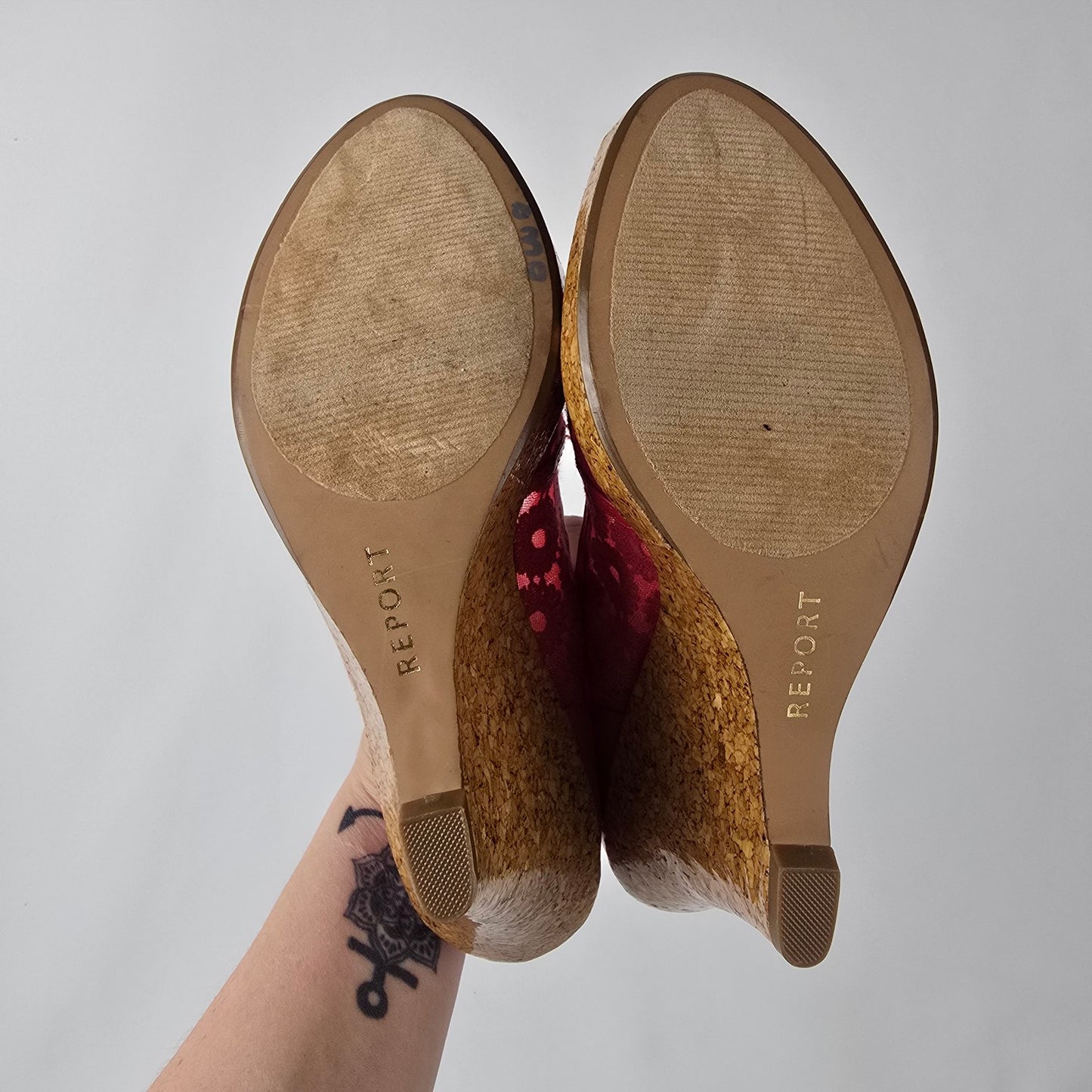 Report Red Flower Lace Peep Toe Wedge Heel Shoes Size 8.5