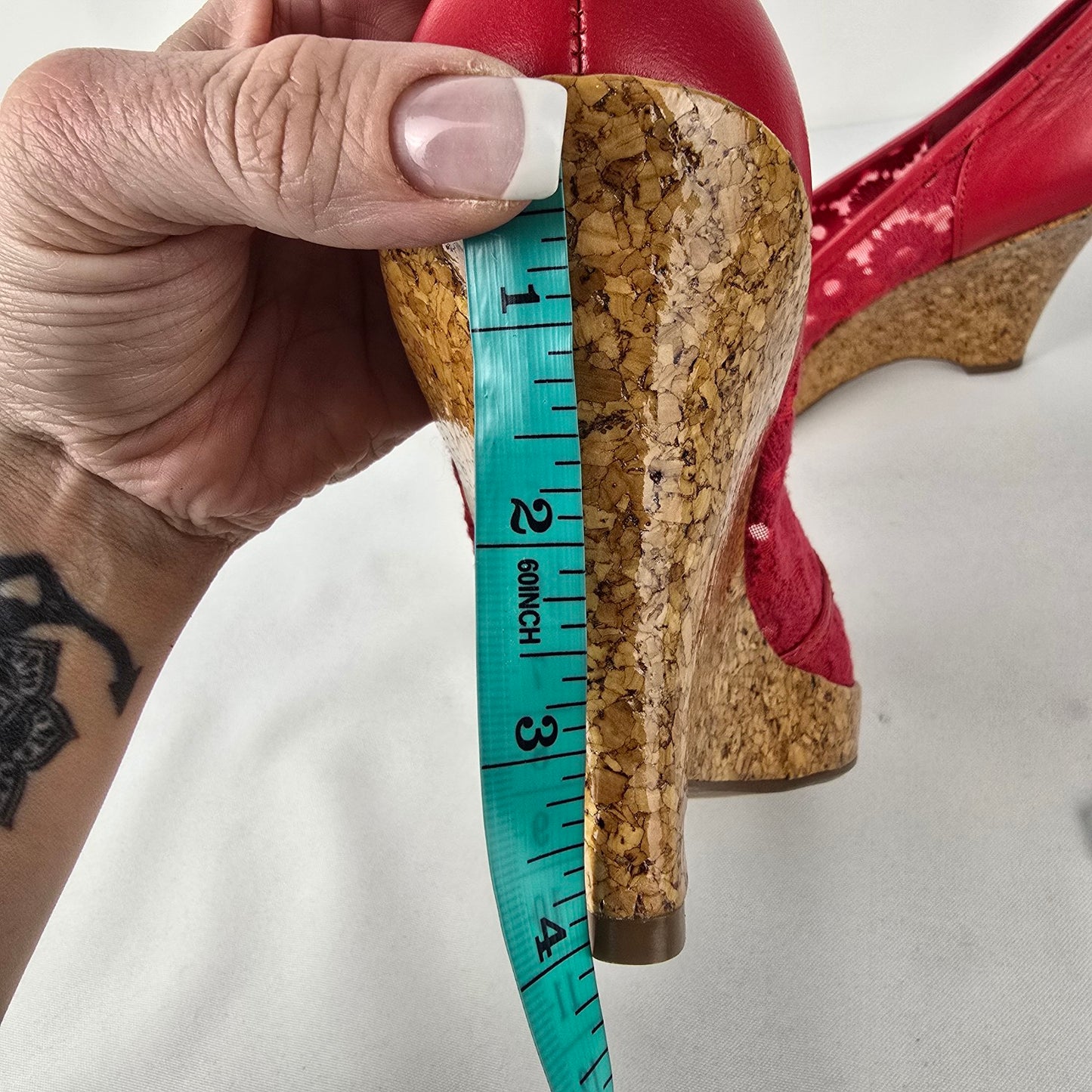 Report Red Flower Lace Peep Toe Wedge Heel Shoes Size 8.5