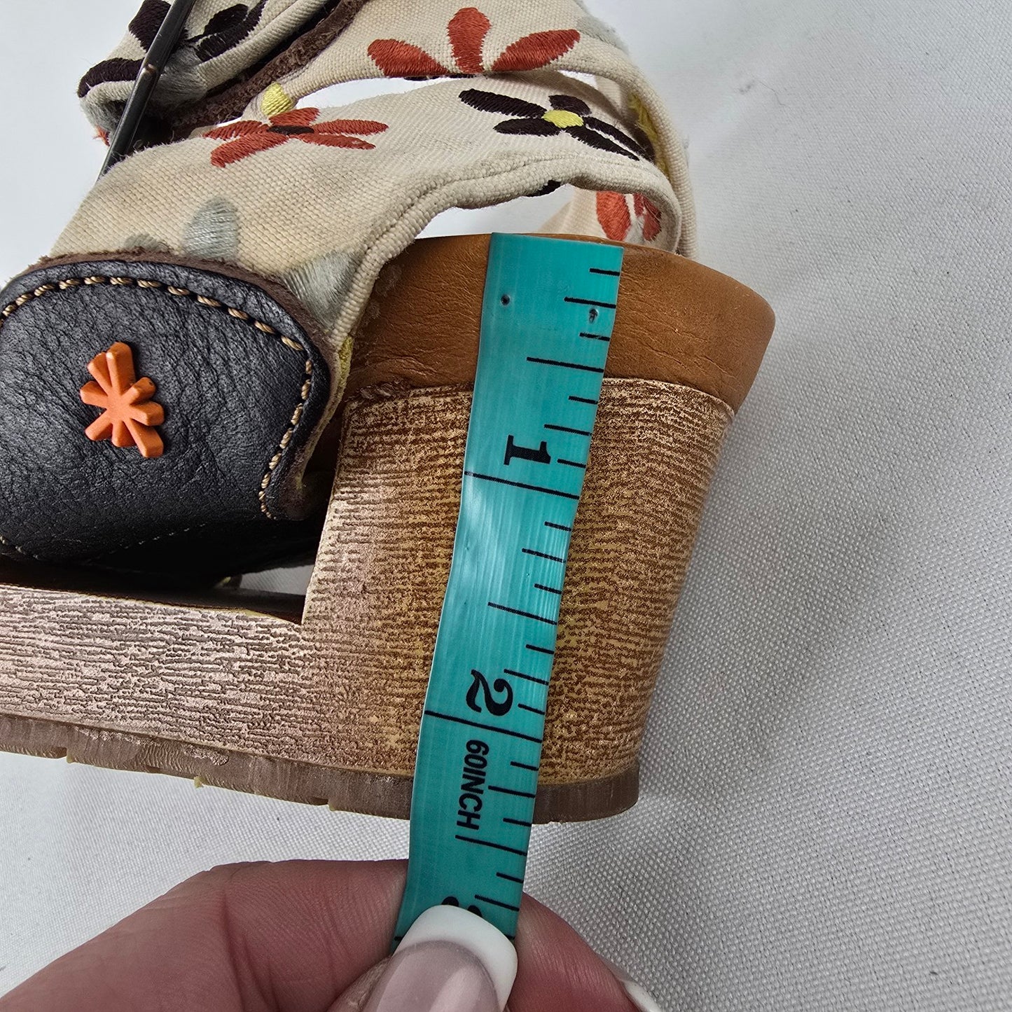 The Art Shoe Company Floral Wedge Ankle Strap Sandals Size 7