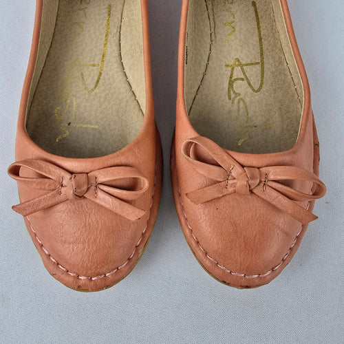 Modern Rush Peach Ballet Flats Size 7.5