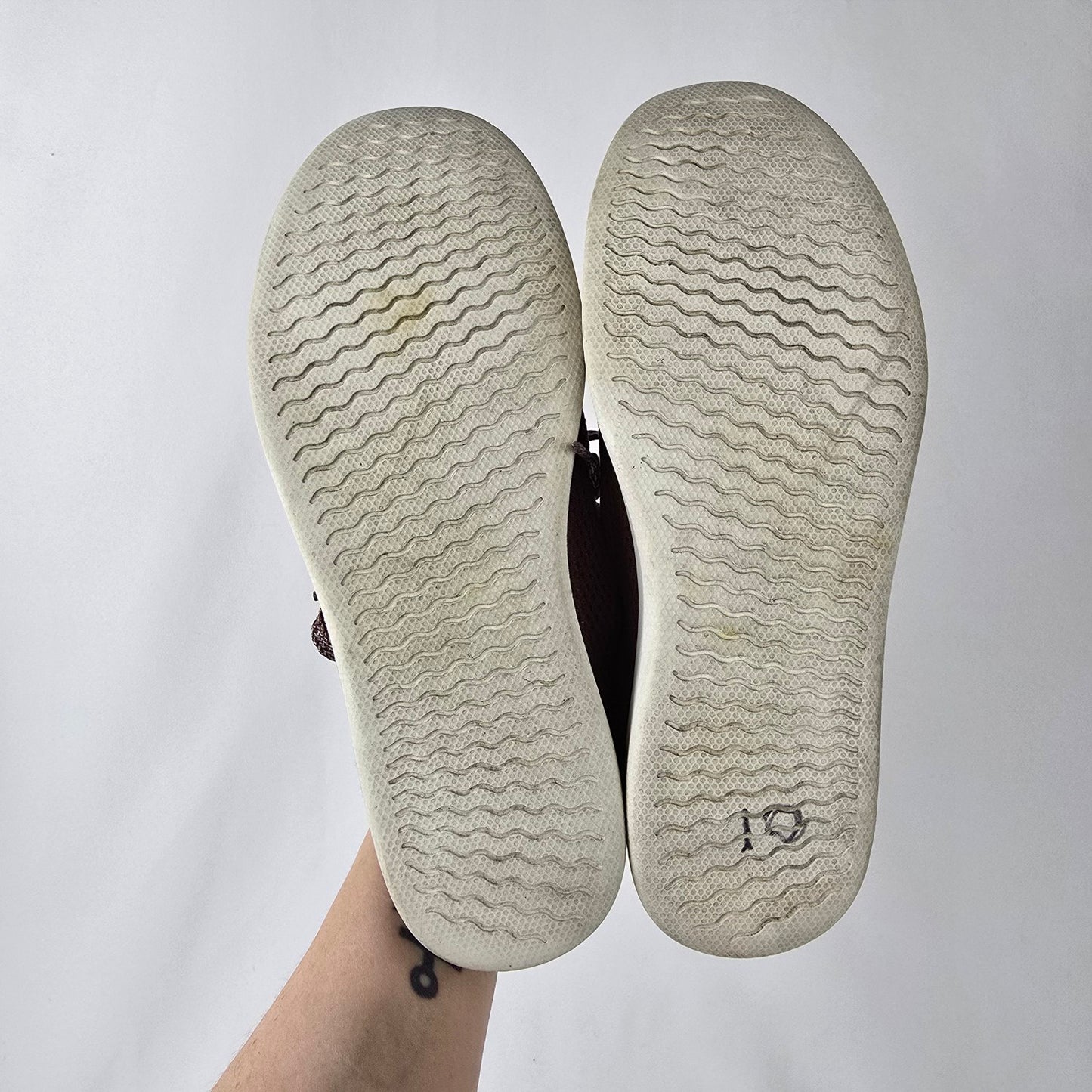 Allbirds Burgundy Knit Lace Up Sneakers Size 9