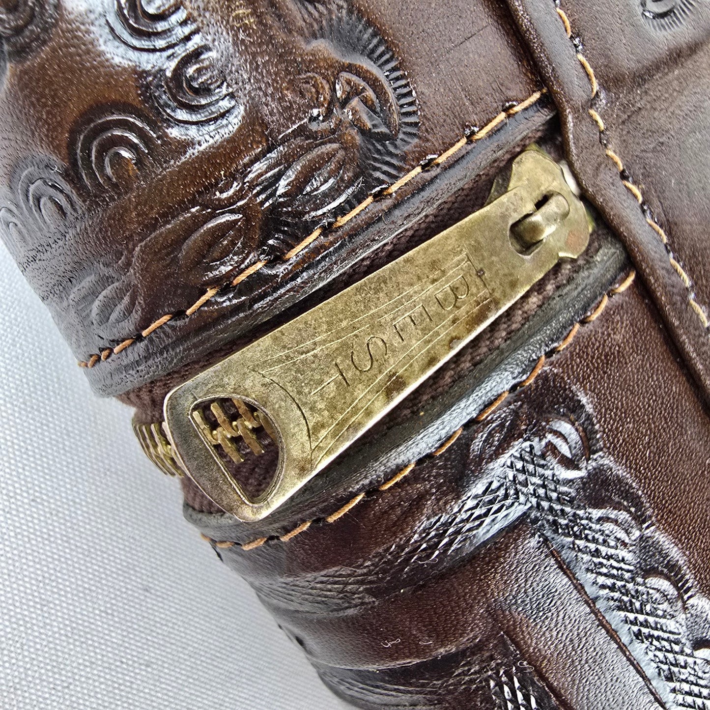 Vintage Handcrafted Embossed Leather Bar Travel Case Clutch Purse