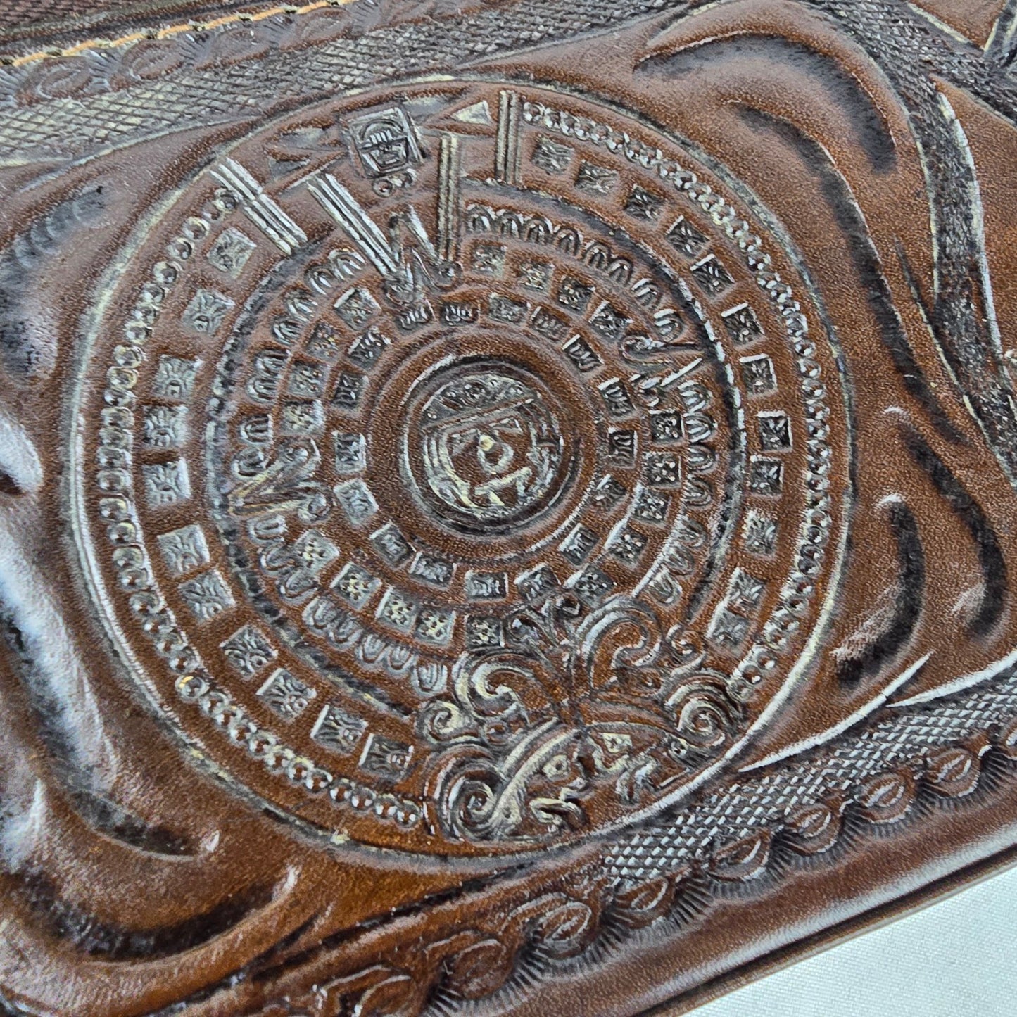 Vintage Handcrafted Embossed Leather Bar Travel Case Clutch Purse