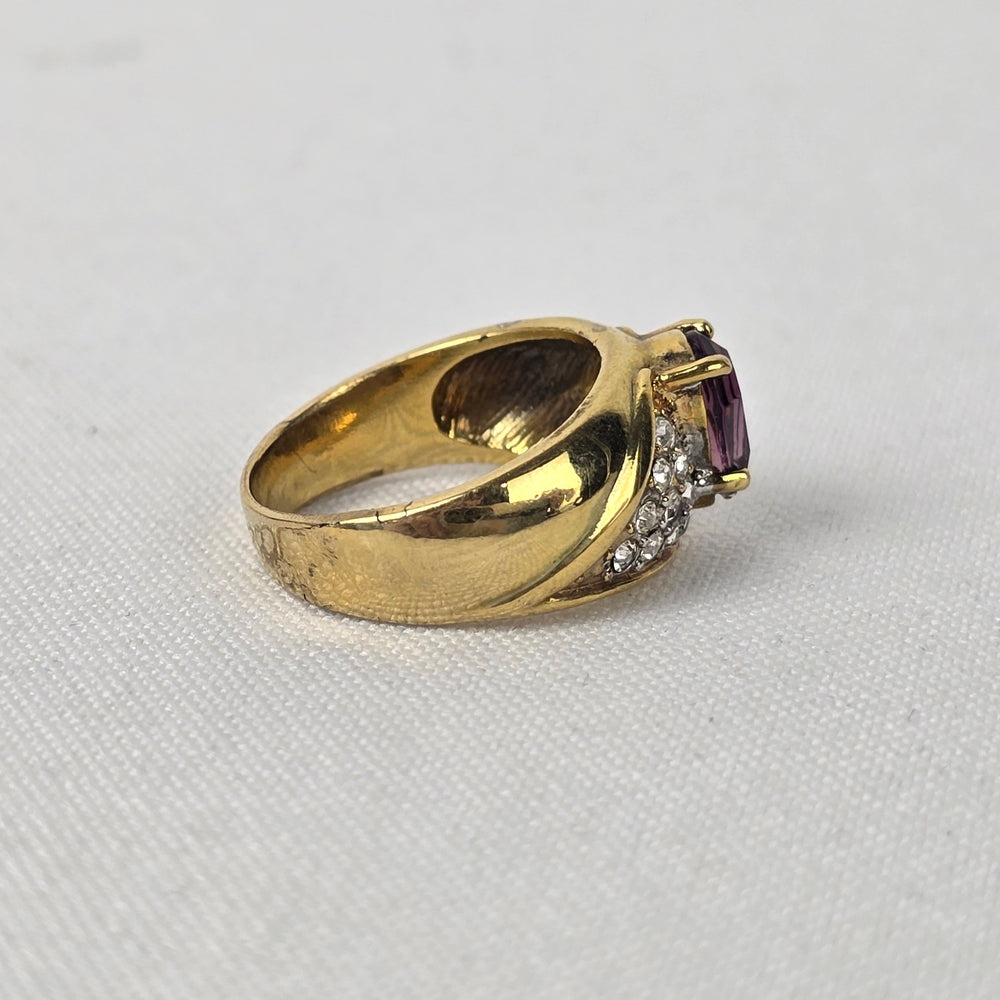 Vintage Gold Tone Purple Stone Crystal Ring Size 8