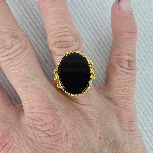 Vintage Gold Tone Black Statement Ring Size 8