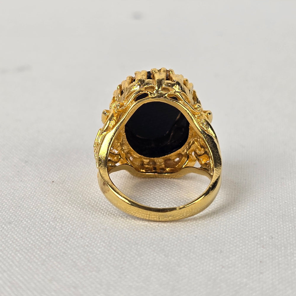 Vintage Gold Tone Black Statement Ring Size 8