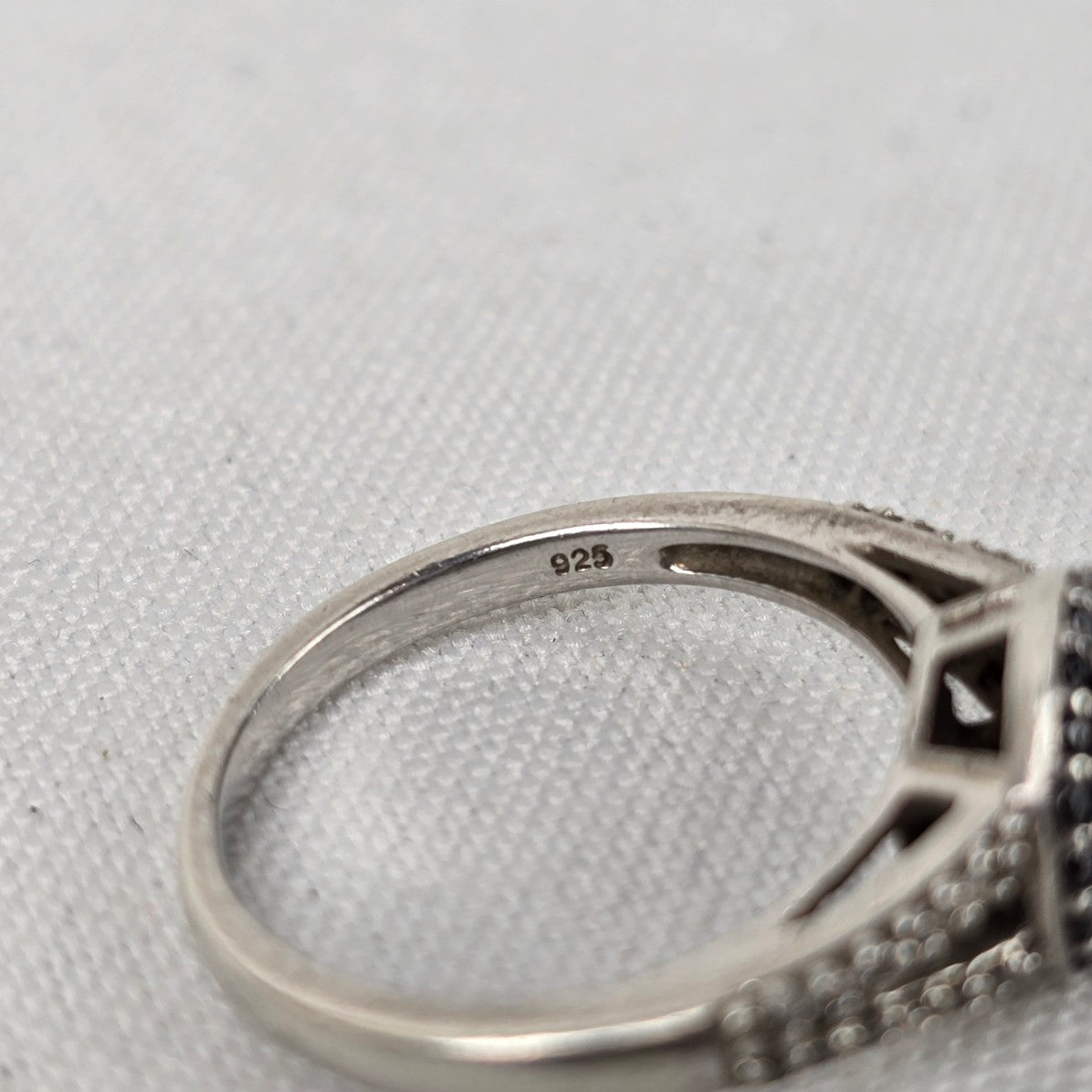 MHJ 925 Sterling Silver CZ Stone Ring Size 7.5