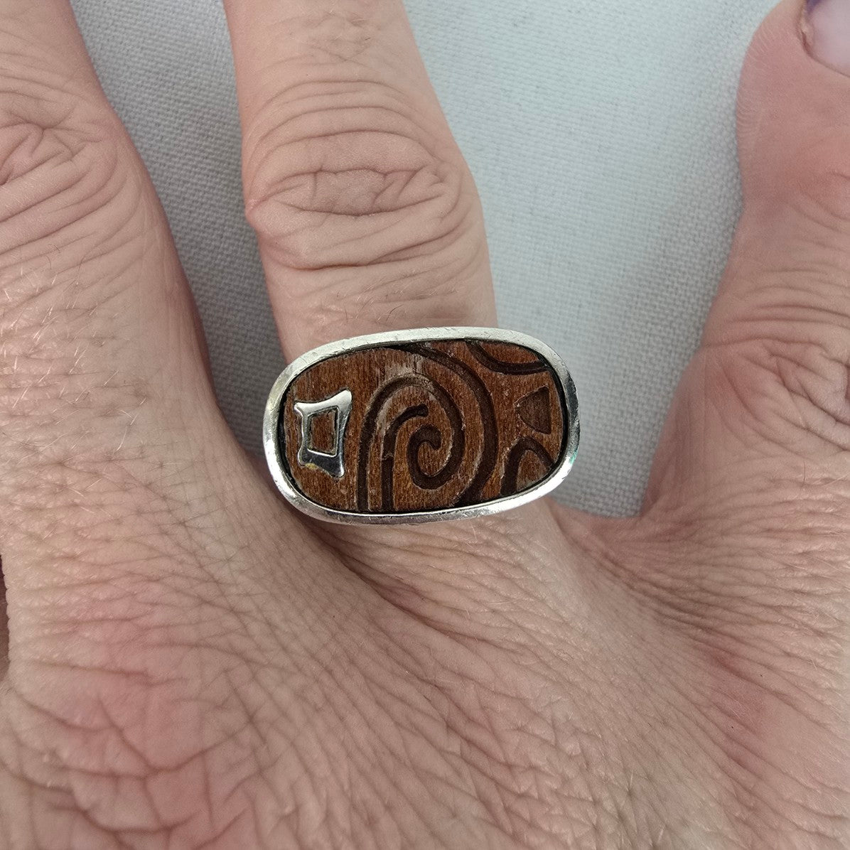 Silpada 925 Sterling Silver and Wood Live Your Life Ring Size 8