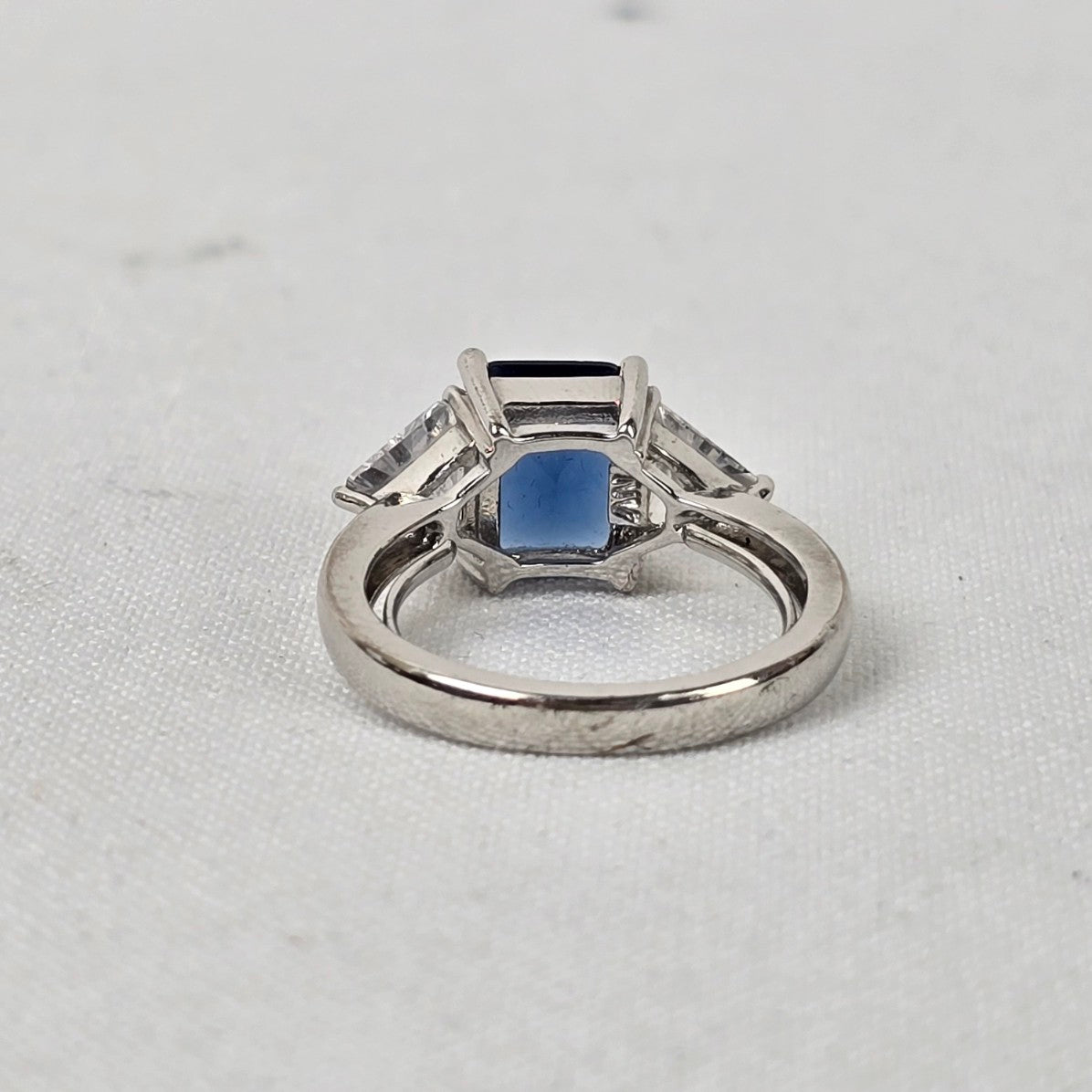 Silver Tone Blue Stone Statement Ring Size 7-9