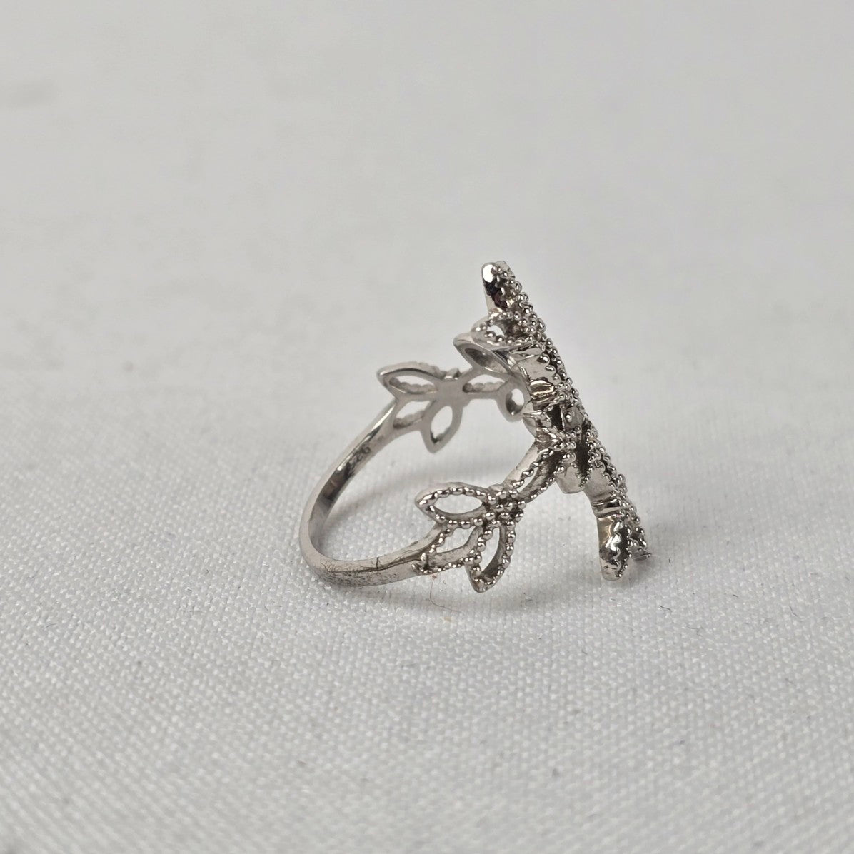 925 Sterling Silver Floral Cross Statement Ring Size 7