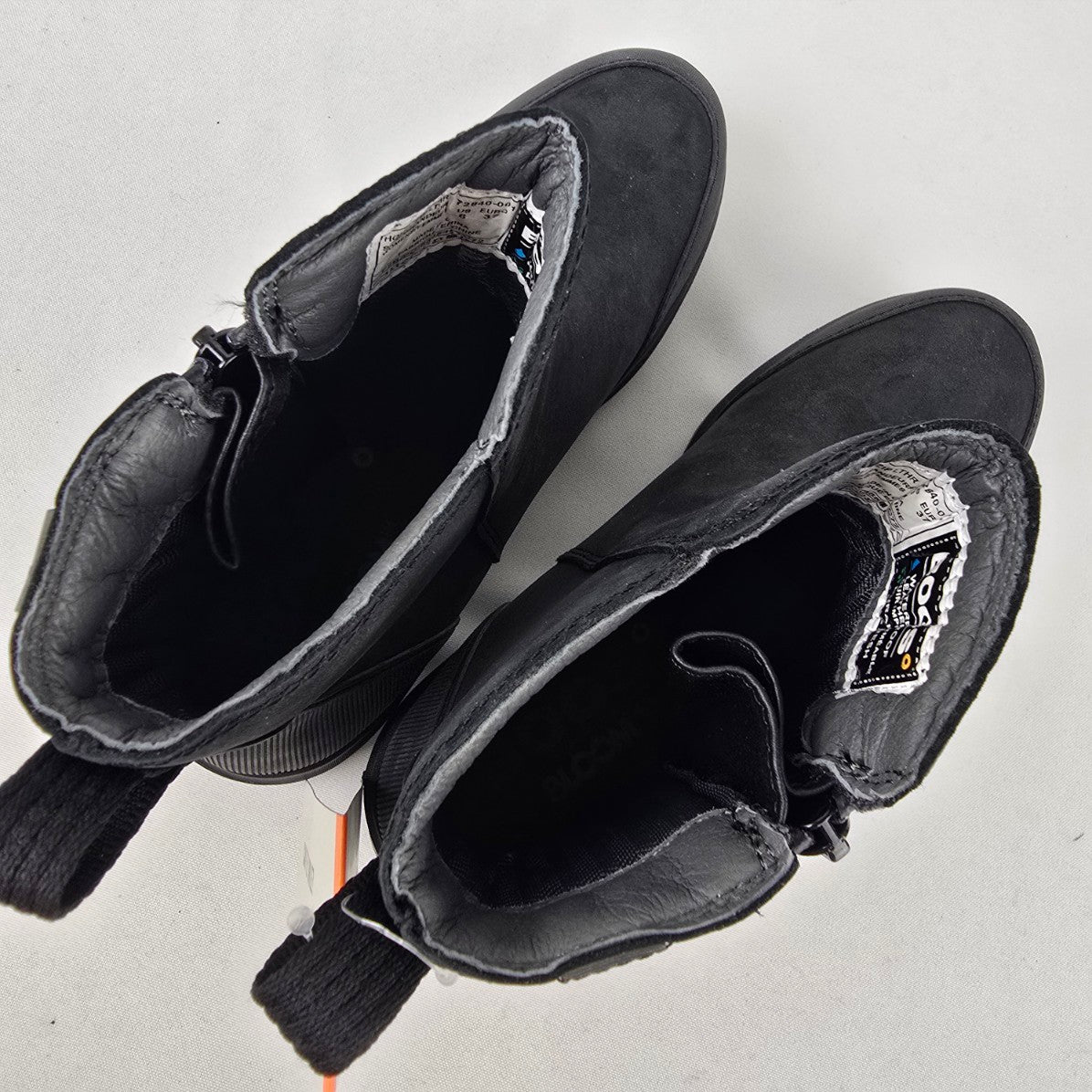 Bogs Black Holly Zip Up Leather Waterproof Ankle Boots Size 6
