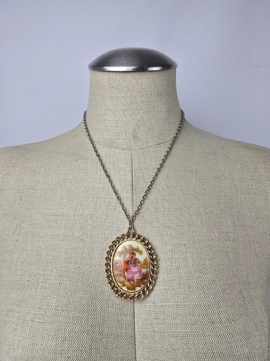 Vintage Porcelain Romantic Couple Cameo Gold Tone Pendant Necklace
