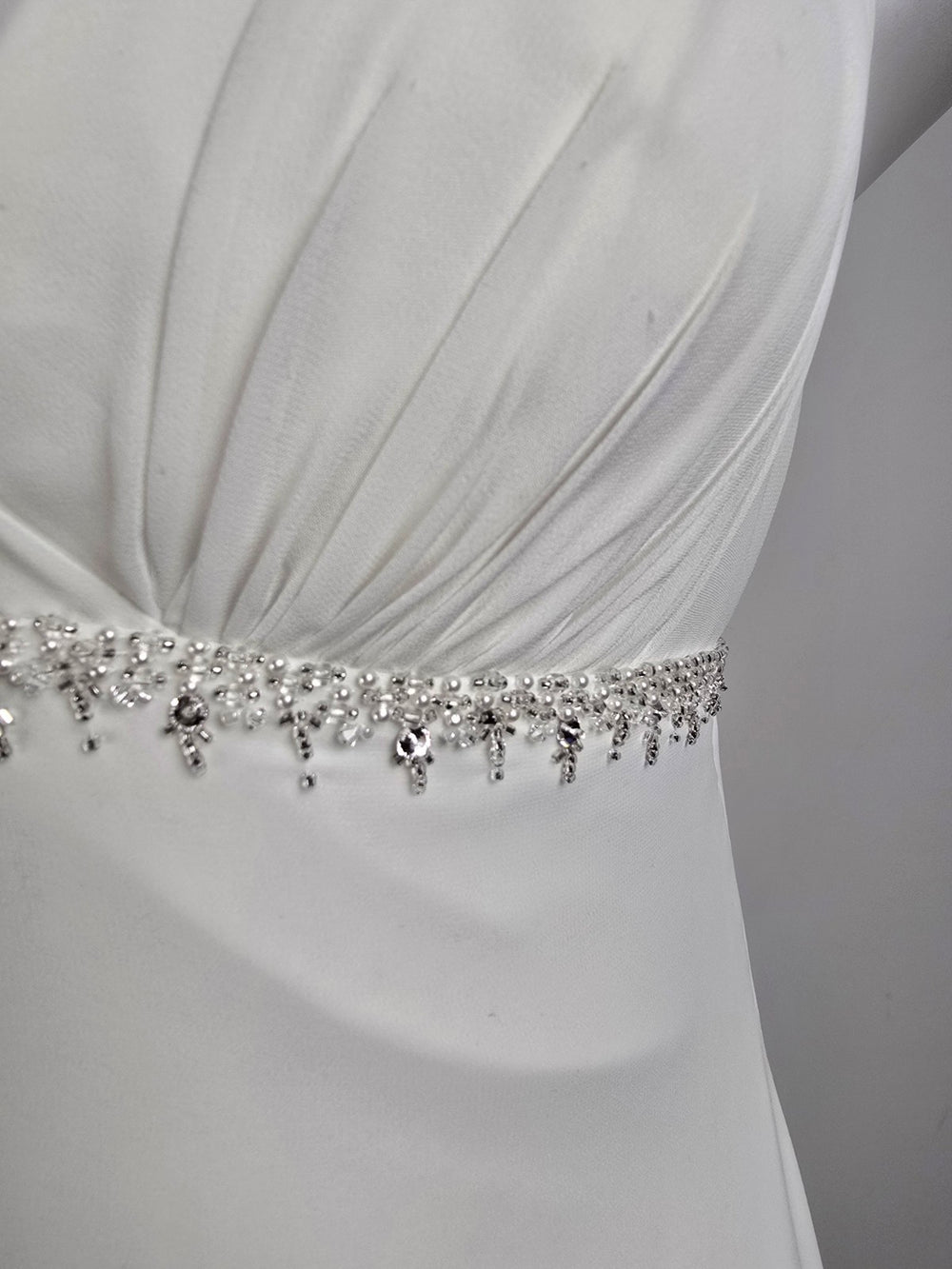 Vintage Elegance White Beaded Detail Wedding Dress Size 8