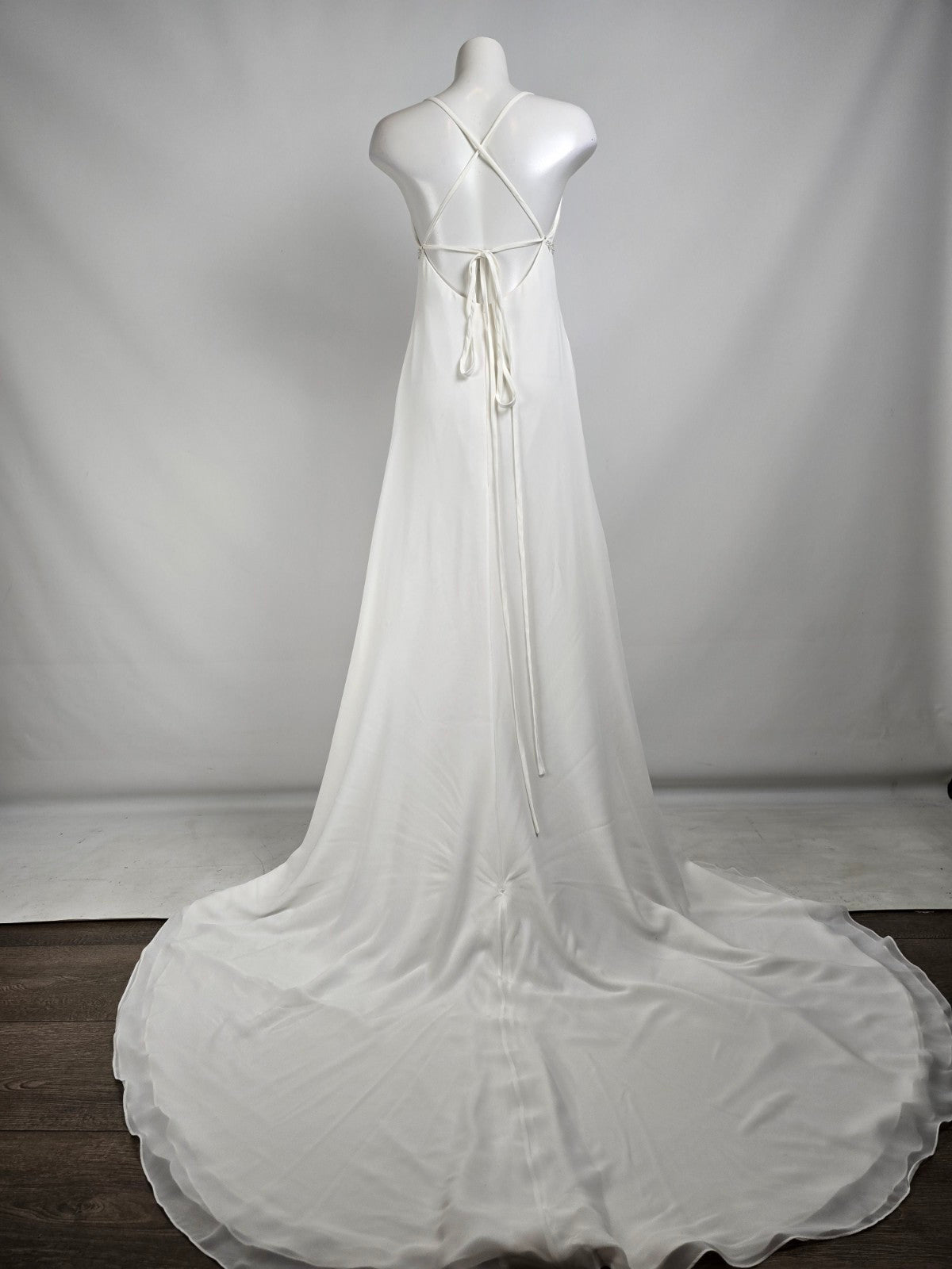 Vintage Elegance White Beaded Detail Wedding Dress Size 8