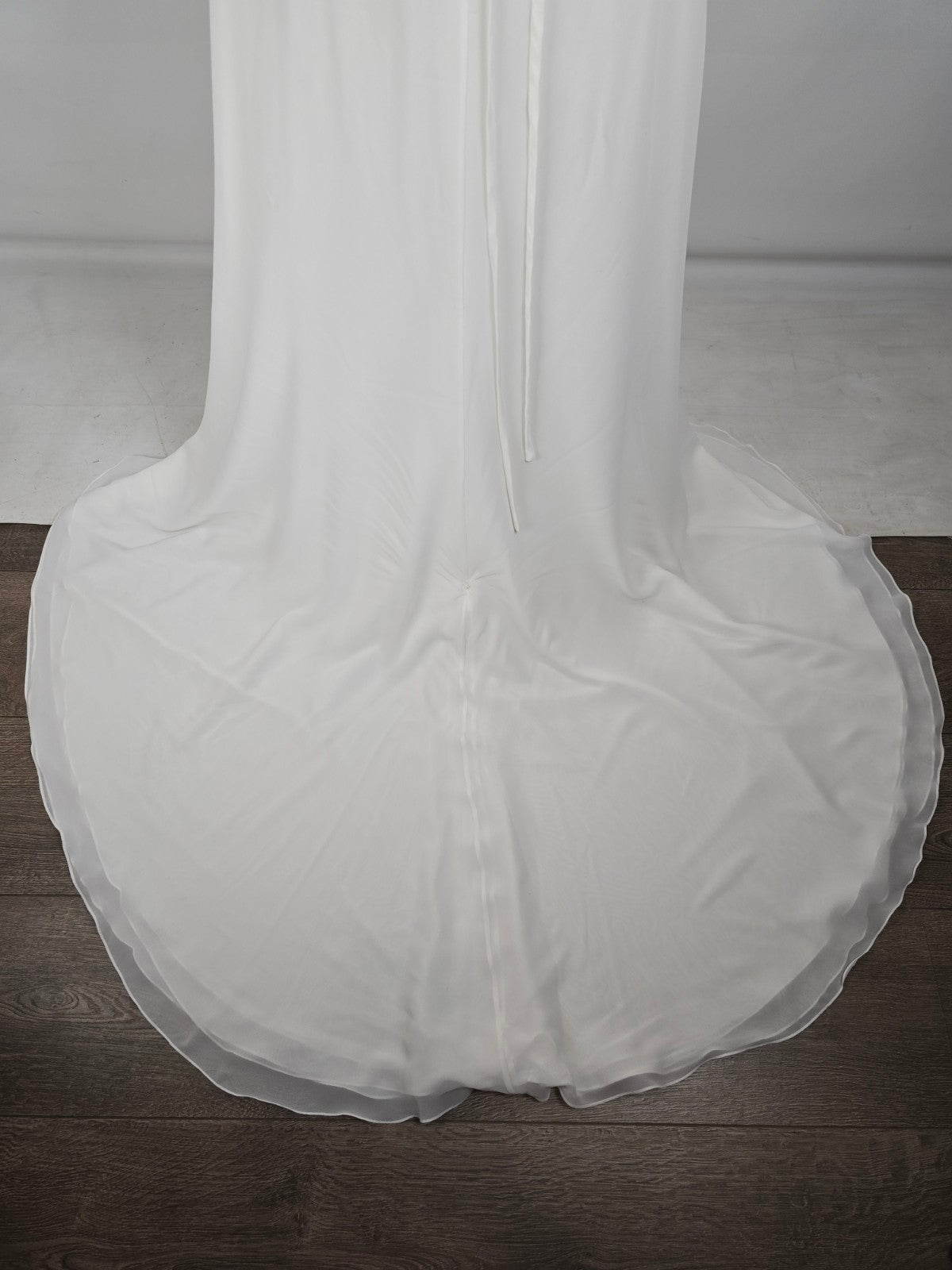 Vintage Elegance White Beaded Detail Wedding Dress Size 8