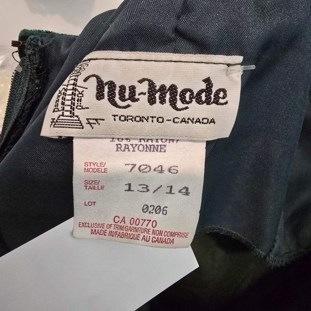 Vintage Nu Mode Green Velved Beaded Event Gown Size 13/14