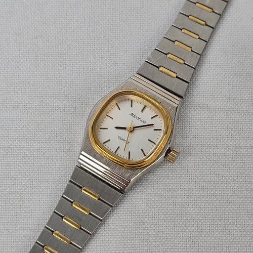 Vintage Advance Silver & Gold Tone Metal Link Watch