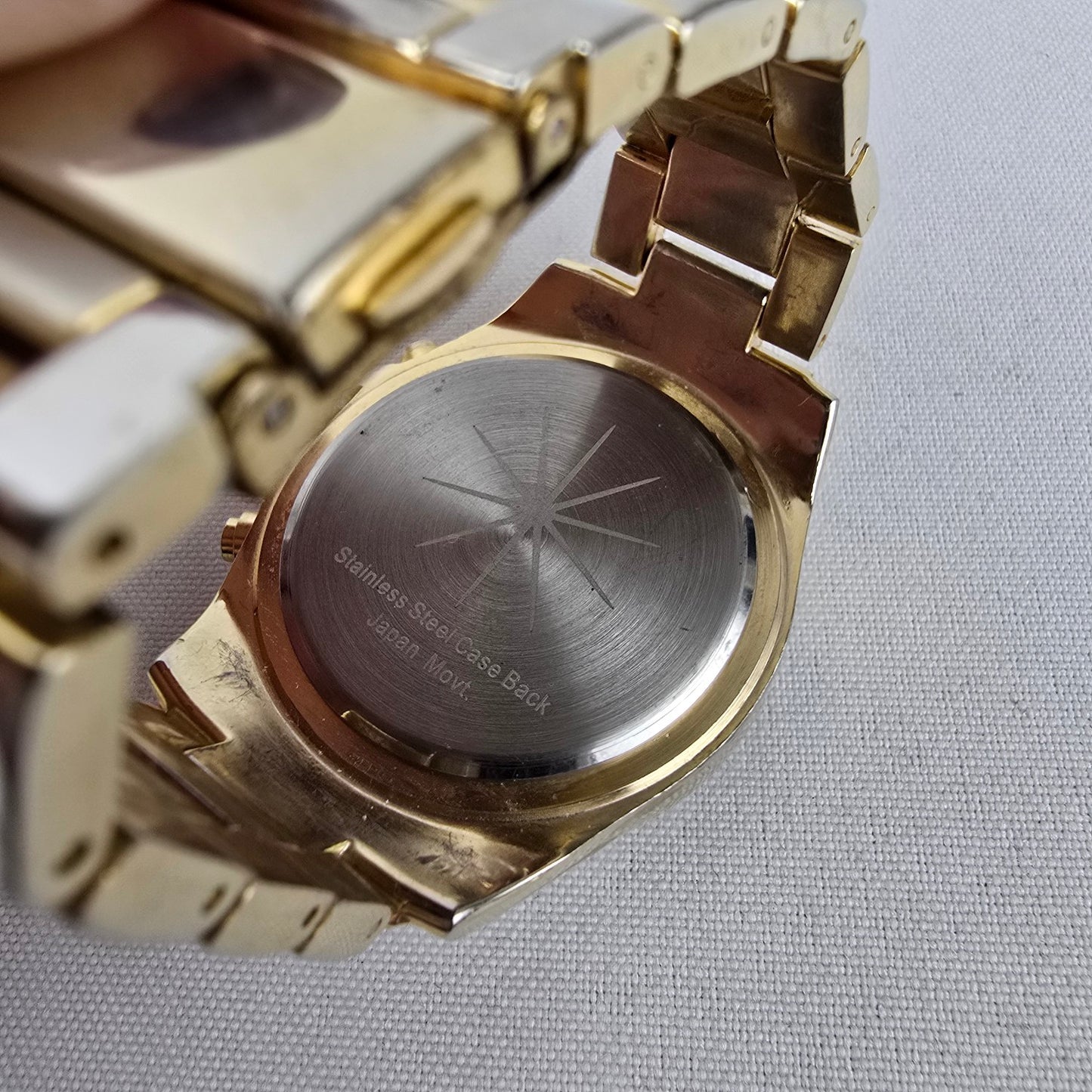 Gold Tone Chunky Watch
