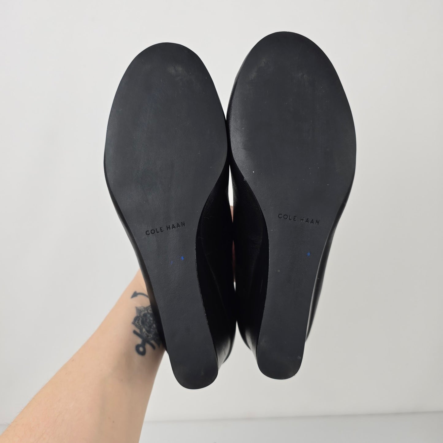 Cole Haan Black Leather Wedge Heel Shoes Size 10