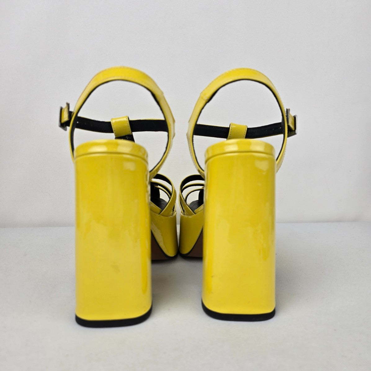 L'Intervalle Loretta Yellow Patent Platform Sandals Size 10