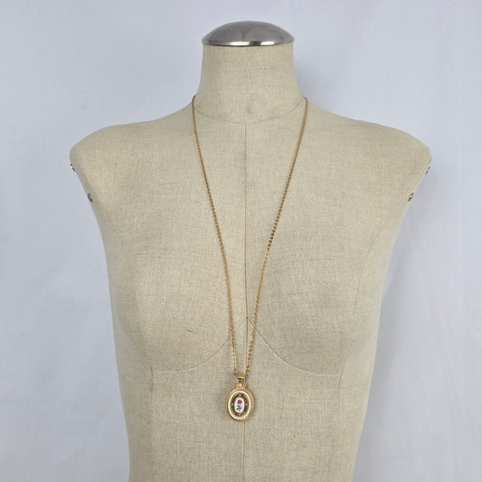 Vintage Gold Tone Floral Cameo Pendant Necklace