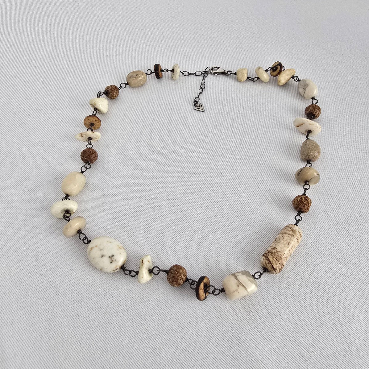 Silpada 925 Sterling Silver White Howlite African Opal Mahogany Seed Necklace