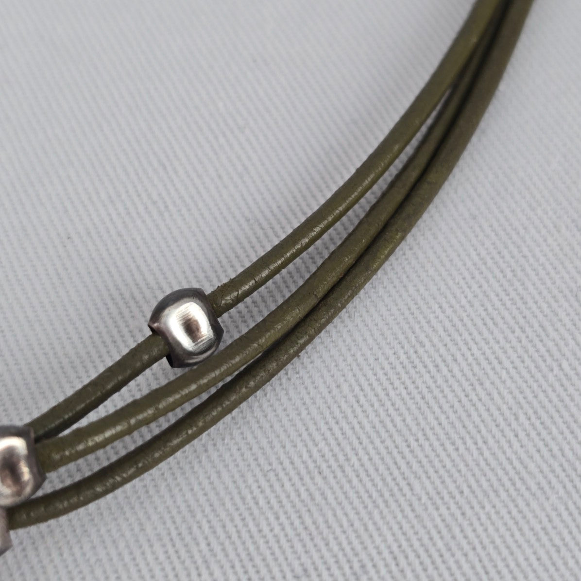 Silpada 925 Green Cord Hammered Tube Bead Pendant Necklace
