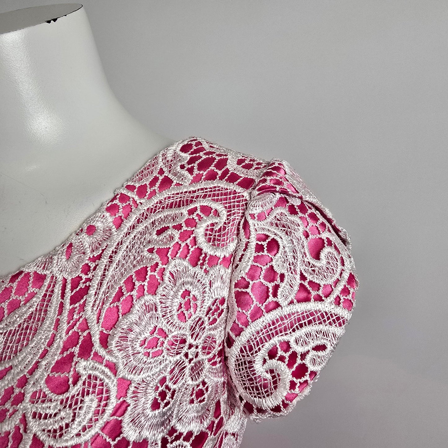 Symphony of Venus White Lace Pink Tulle Grad Gown Size S