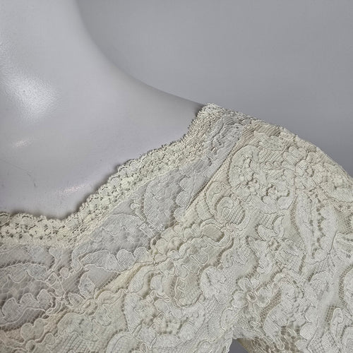 Vintage 1950s Cream Lace Wedding Gown with Detachable Train Size XS/S