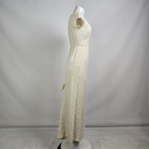 Vintage 1950s Cream Lace Wedding Gown with Detachable Train Size XS/S