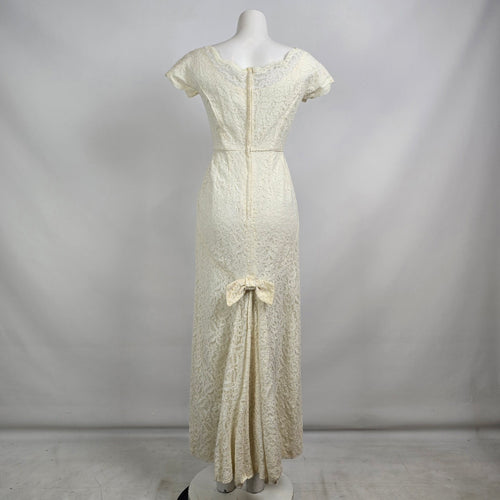 Vintage 1950s Cream Lace Wedding Gown with Detachable Train Size XS/S