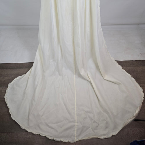 Vintage 1950s Cream Lace Wedding Gown with Detachable Train Size XS/S