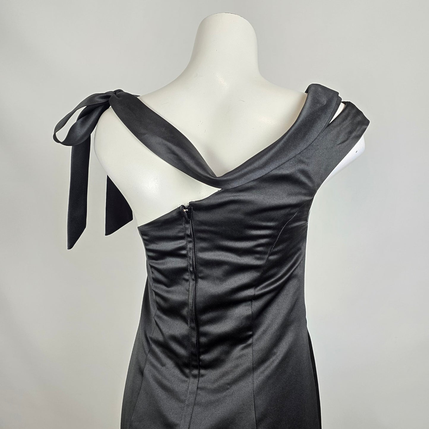 Light In The Box Black One Shoulder Bow Detail Long Gown Size S