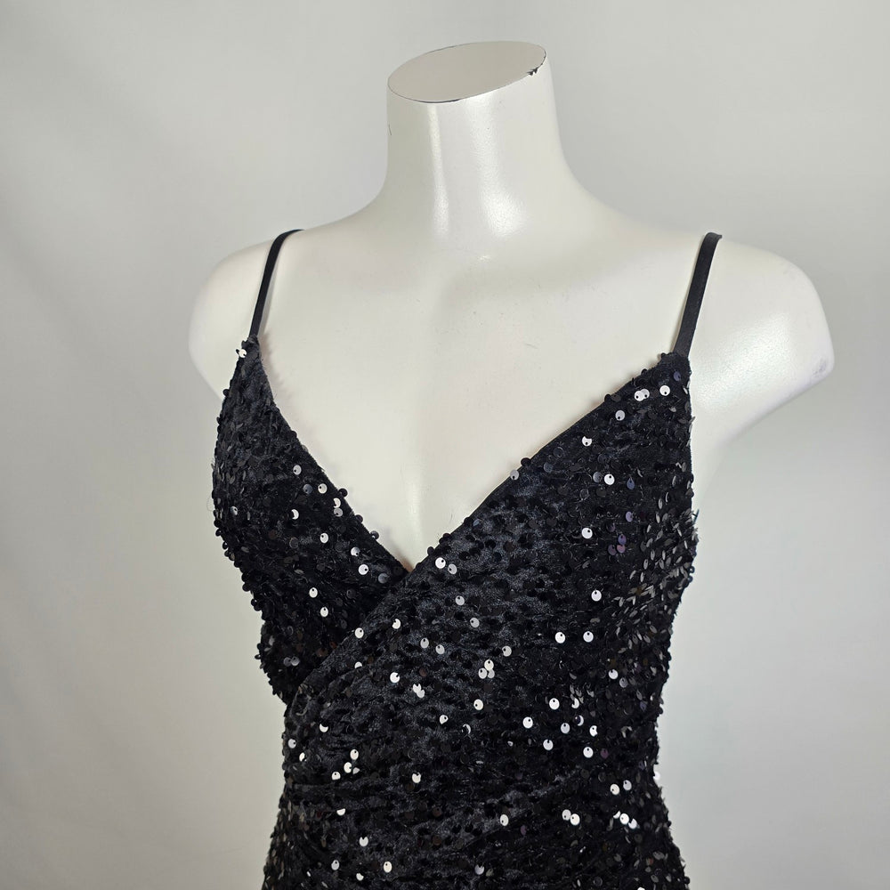Ricarica Black Sequined High Slit Long Gown Size M