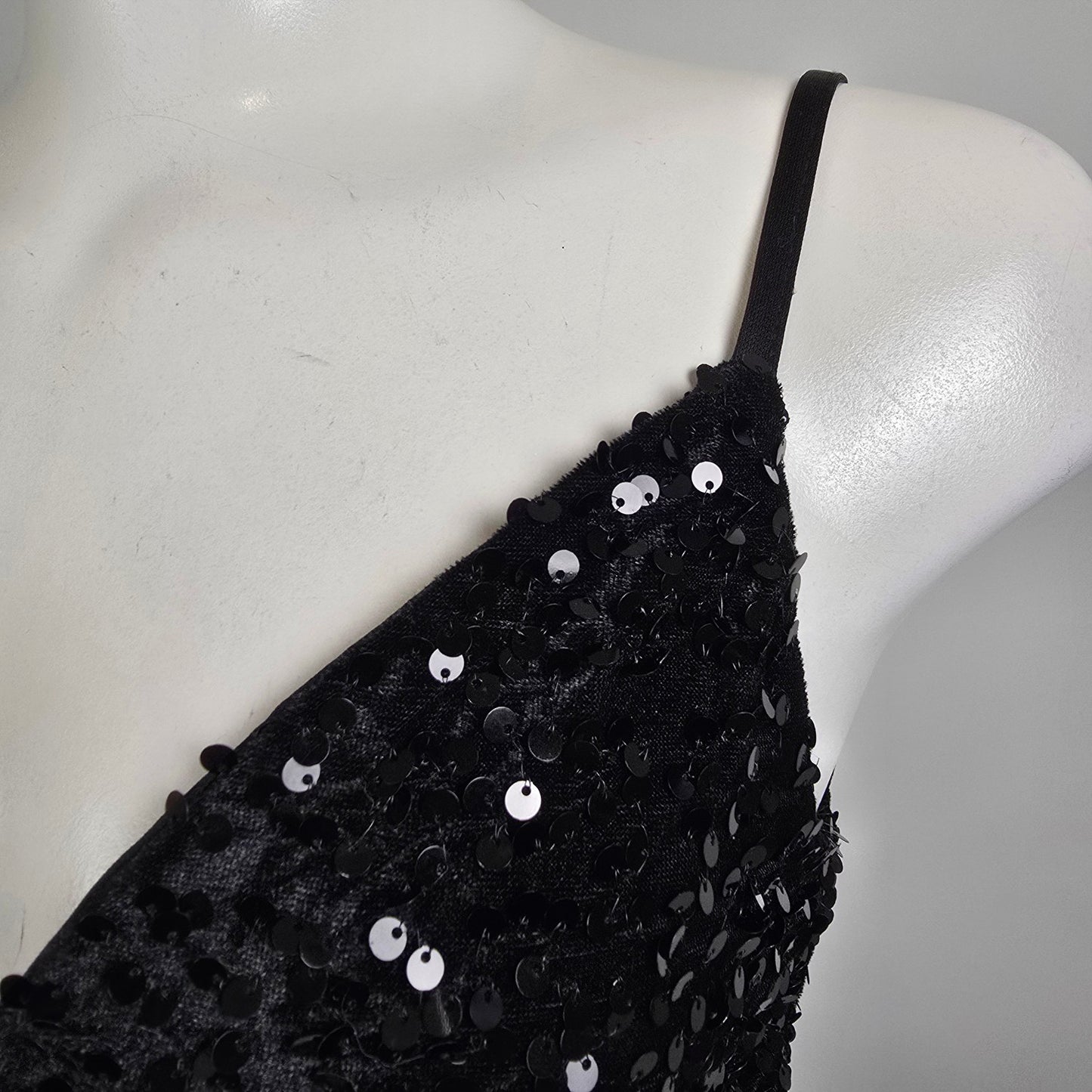 Ricarica Black Sequined High Slit Long Gown Size M