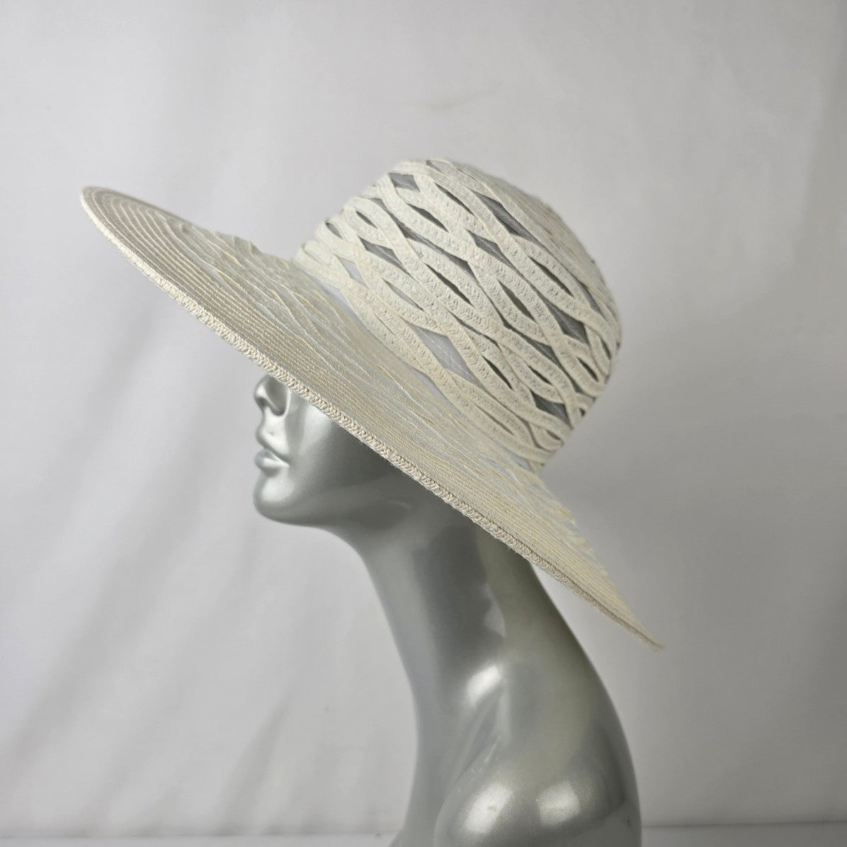 Nine West White Sun Hat