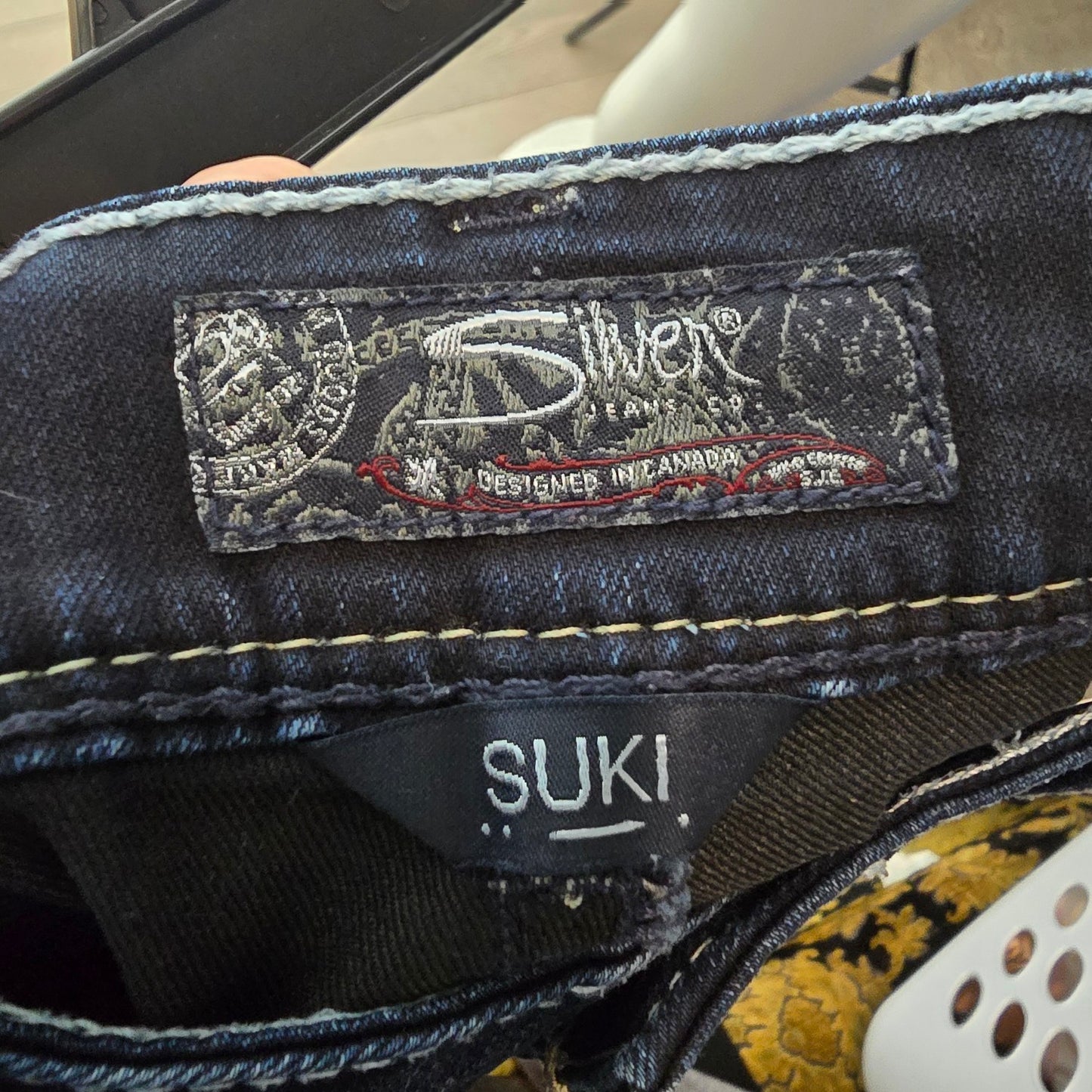 Silver Suki Mid Slim Dark Denim Jeans Size 30/31