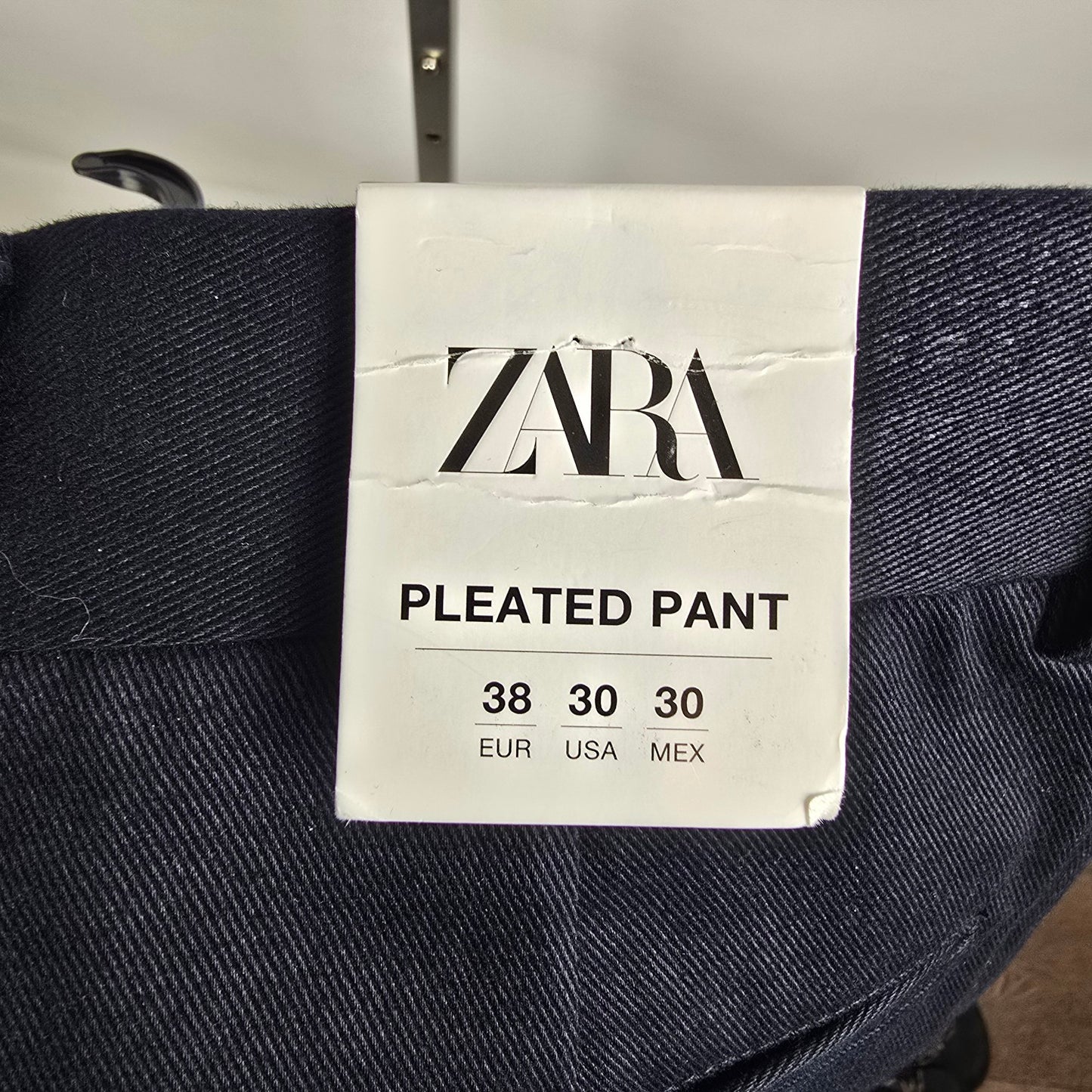 Zara Black Cotton Pleated Dress Pants Size 30
