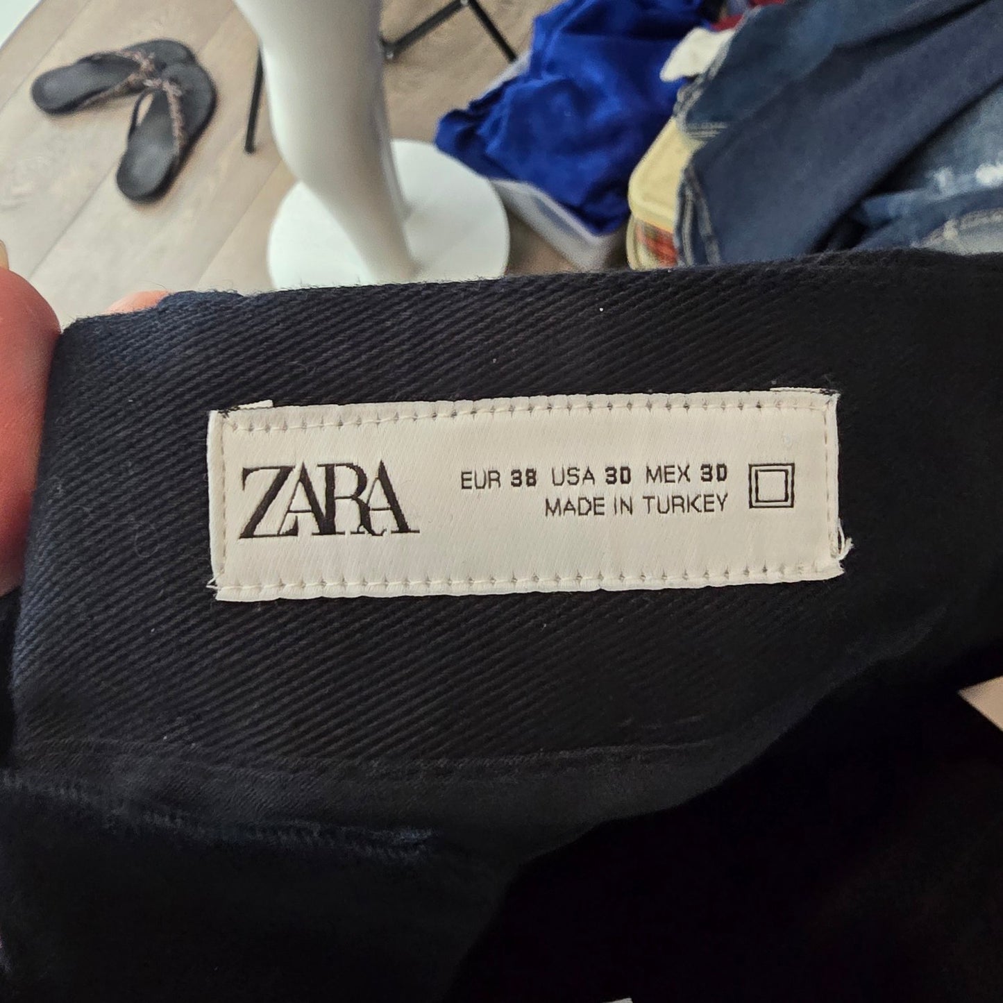 Zara Black Cotton Pleated Dress Pants Size 30
