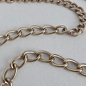 Vintage NWT Avon Gold Tone Leaf Pendant Chain Necklace