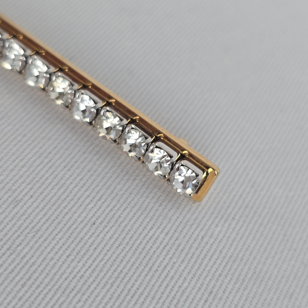 Vintage Gold Tone Rhinestone Bar Brooch – Classic Linear Crystal Pin
