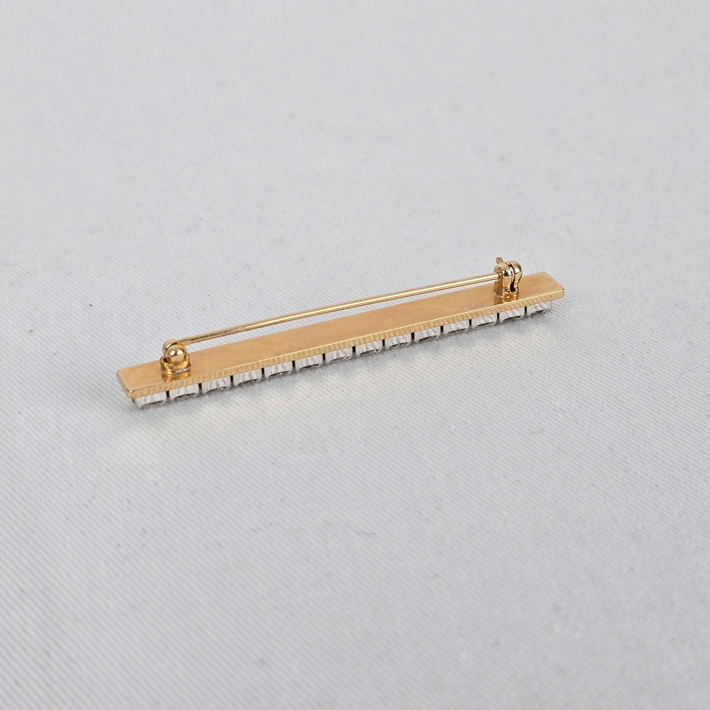 Vintage Gold Tone Rhinestone Bar Brooch – Classic Linear Crystal Pin